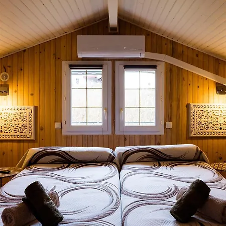 Bed & Breakfast Maison Florenia Caro (Pyrenees-Atlantiques)